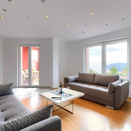 Flores By Interhome *