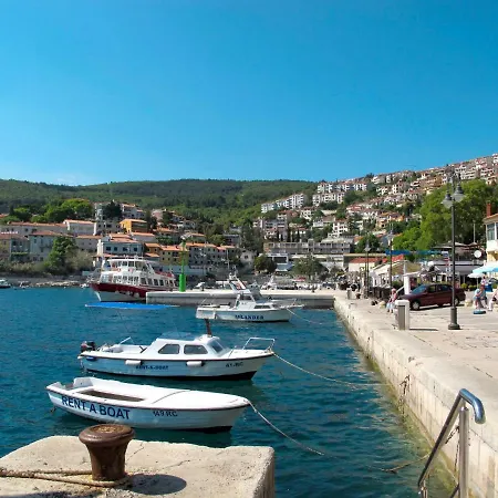 Flores By Interhome Апартаменты Рабац