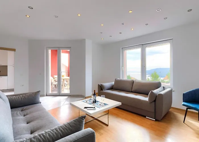 Flores By Interhome *