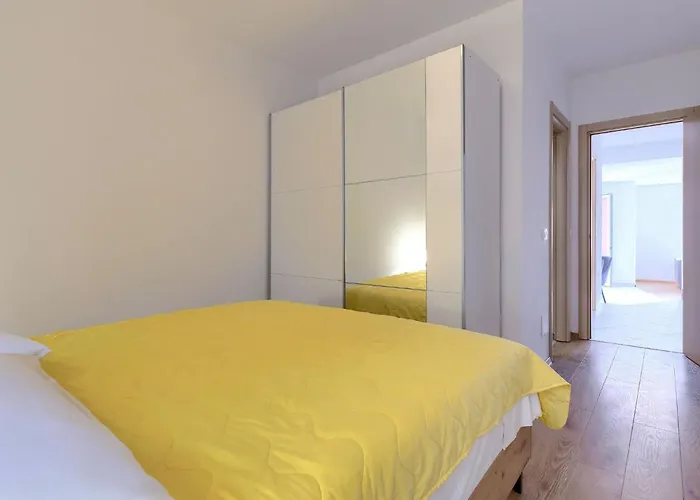 Flores By Interhome