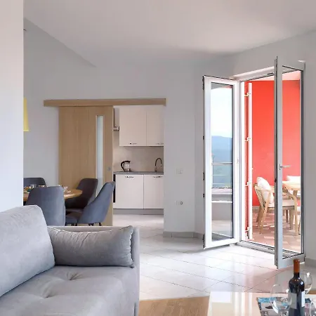 Flores By Interhome شقة *